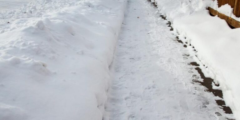 Sidewalk Plowing in the City of Waterloo